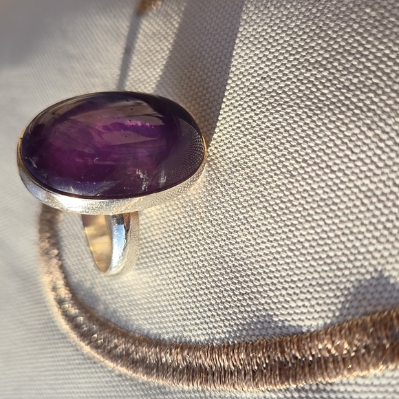 Amethyst Solid Sterling Ring - Picture 4 of 6